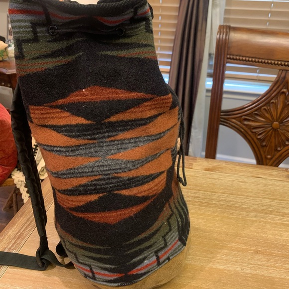 Pendleton Drag-string Bag - Picture 2 of 16
